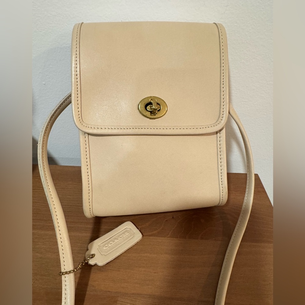 Vintage Coach Scooter Leather Crossbody Bag 90s